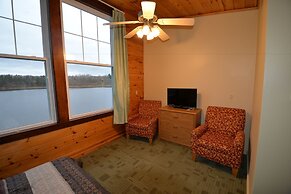 Hanging Horn Lakeside Resort