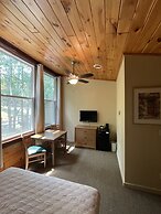 Hanging Horn Lakeside Resort