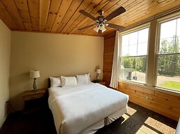 Hanging Horn Lakeside Resort