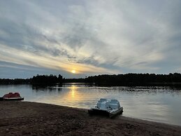 Hanging Horn Lakeside Resort