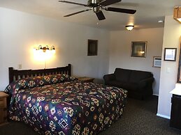 Chama River Bend Lodge