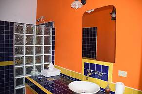 Bamboleo Inn Belize