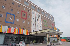 The Golden Bay Hotel Batam