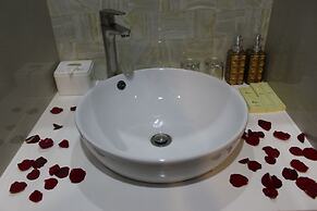 The Golden Bay Hotel Batam