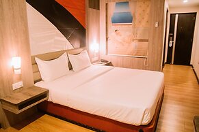 The Golden Bay Hotel Batam