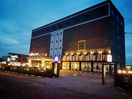 The Golden Bay Hotel Batam