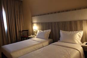 The Golden Bay Hotel Batam