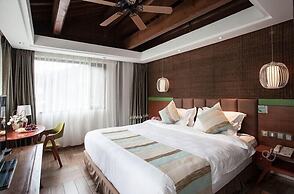 Yurong West Lake Cottage Resort Hotel