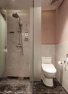 Yurong West Lake Cottage Resort Hotel