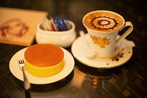 Yurong West Lake Cottage Resort Hotel