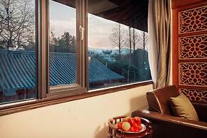 Yurong West Lake Cottage Resort Hotel