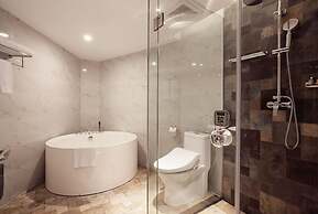 Yurong West Lake Cottage Resort Hotel