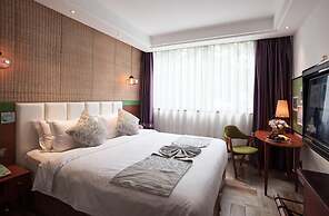 Yurong West Lake Cottage Resort Hotel