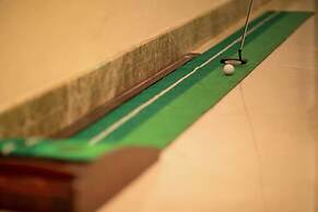 Yurong West Lake Cottage Resort Hotel