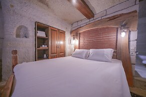 Local Cave House Hotel