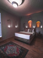Local Cave House Hotel