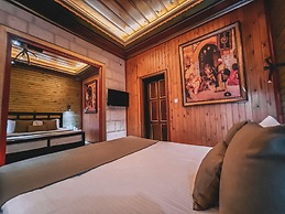 Local Cave House Hotel