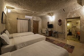 Tekkaya Cave Hotel