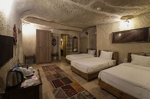 Tekkaya Cave Hotel