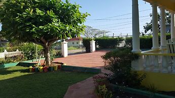 Ocho Rios Almond Tree Villas