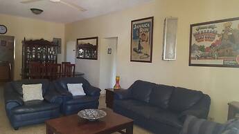 Ocho Rios Almond Tree Villas