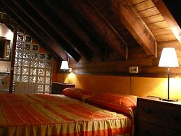 APARTMENTSUITESPAIN BAQUEIRA Jardin Privado