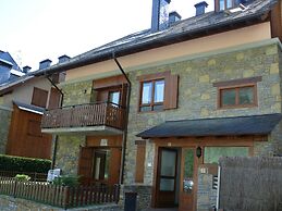 APARTMENTSUITESPAIN BAQUEIRA Jardin Privado