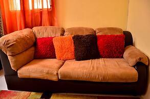Kingston Sunset Guest Apartment I