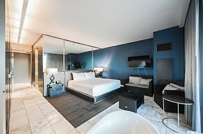 StripViewSuites at Palms Place