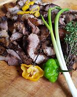 Kingston Sunset Guest Apartment II