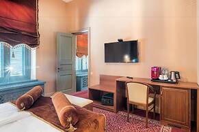 Golden Tulip Borjomi