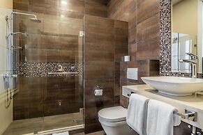 Golden Tulip Borjomi