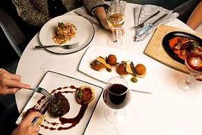 THE TENNESSEAN Hotel