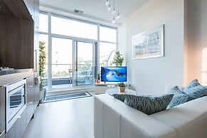 QuickStay - Luxury in Yorkville (Yonge & Bloor)