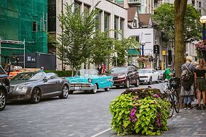 QuickStay - Luxury in Yorkville (Yonge & Bloor)