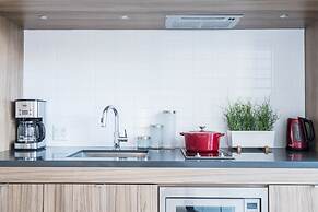 QuickStay - Luxury in Yorkville (Yonge & Bloor)