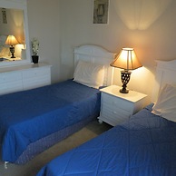 Deluxe Pool Homes by SVV