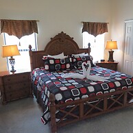 Deluxe Pool Homes by SVV