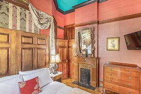 Royal Barracks Guest House