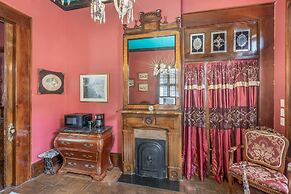 Royal Barracks Guest House