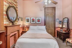 Royal Barracks Guest House