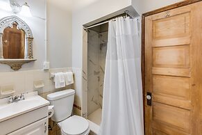 Royal Barracks Guest House