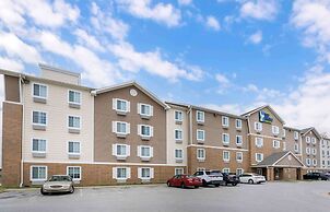 Extended Stay America Select Suites - Louisville - Airport