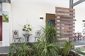 Casa Maria Airport B&B