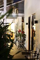 Casa Maria Airport B&B