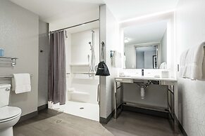 Homewood Suites by Hilton Boston Logan Airport Chelsea