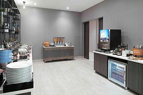 Homewood Suites by Hilton Boston Logan Airport Chelsea