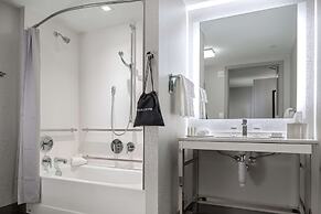 Homewood Suites by Hilton Boston Logan Airport Chelsea