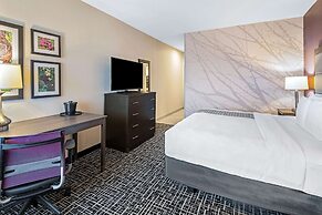 La Quinta Inn & Suites by Wyndham McAllen La Plaza Mall