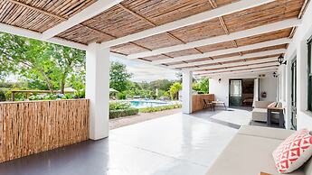 Lady Loch Country House